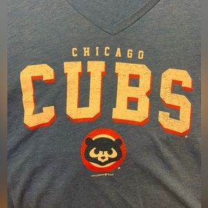 Women’s XL Chicago Cubs short sleeve shirt